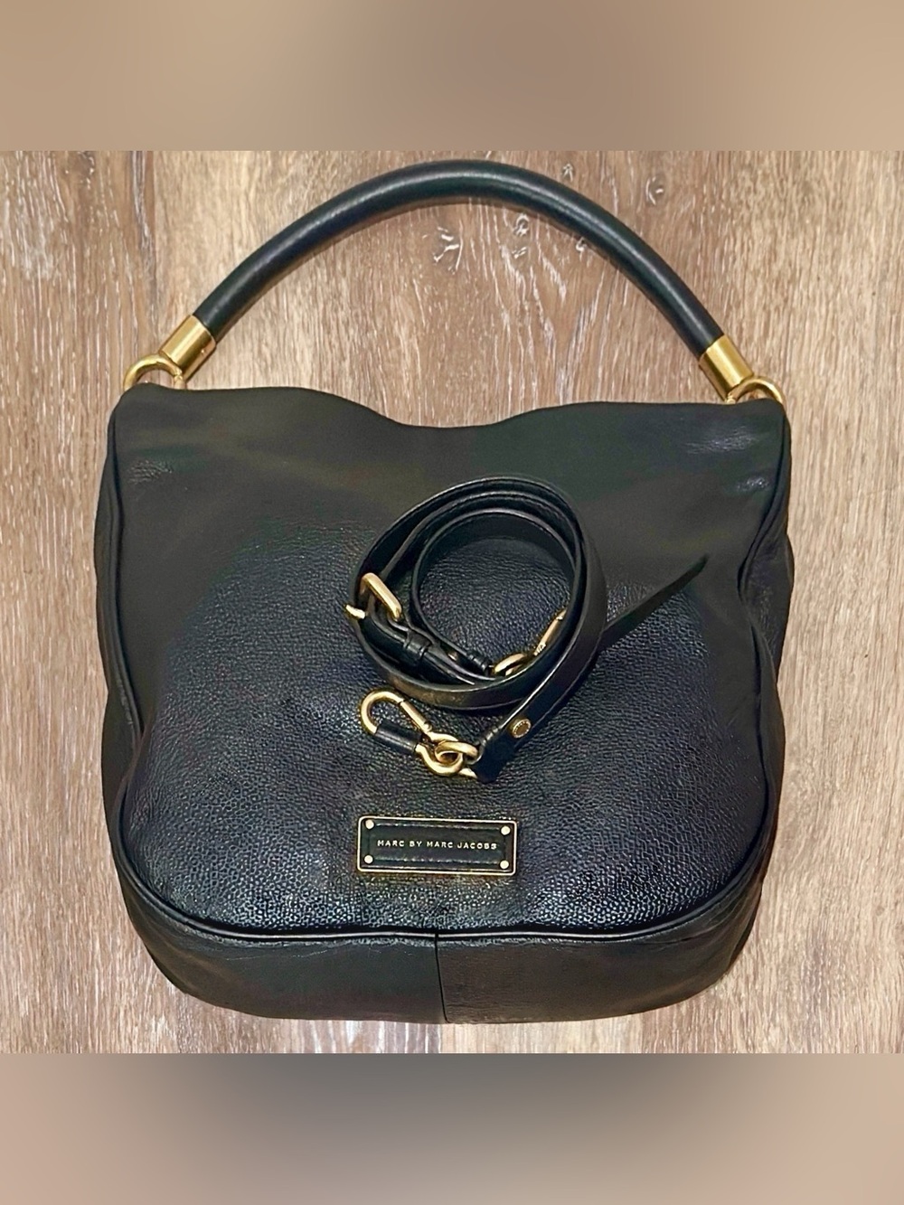 LIKE NEW Marc By Marc Jacobs Too Hot To Handle Hobo Bag